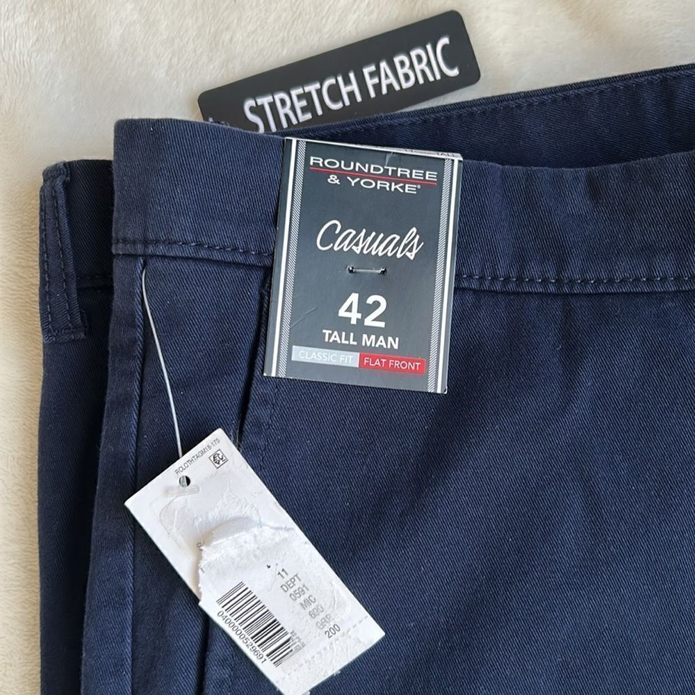Roundtree & York Navy Flat Front Shorts Tall, size 42, NWT - Picture 4 of 7